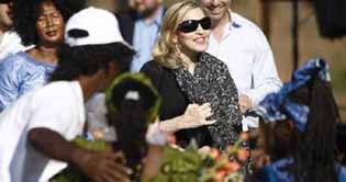 Madonna plans charity work in Brazil 